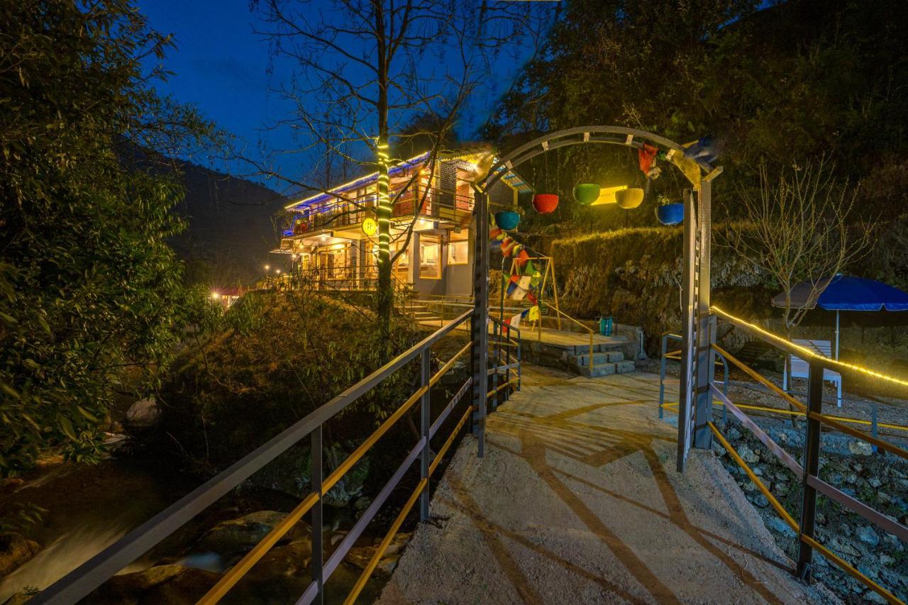 The Hosteller Mussoorie By The Streamside, Kempty Luaran gambar
