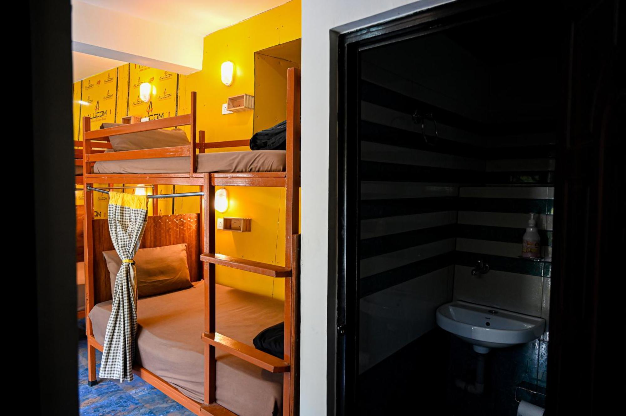 The Hosteller Mussoorie By The Streamside, Kempty Luaran gambar